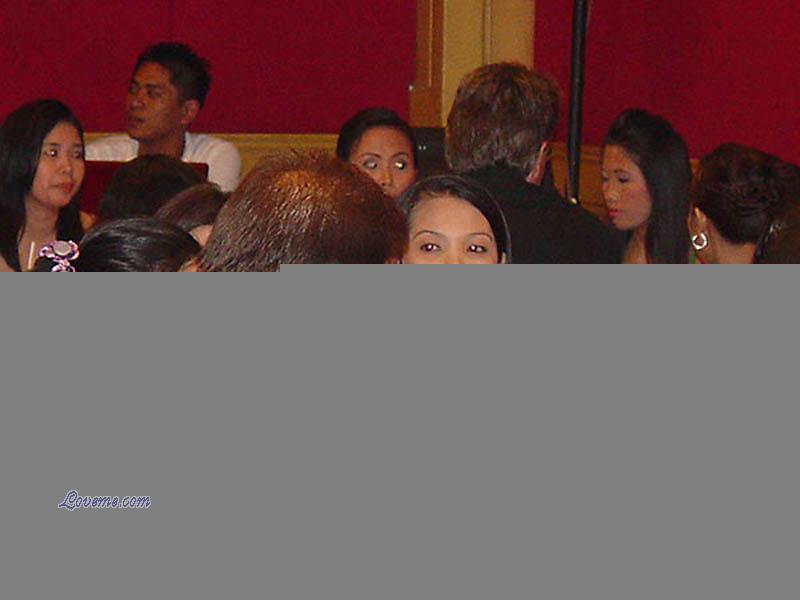006-filipino-women